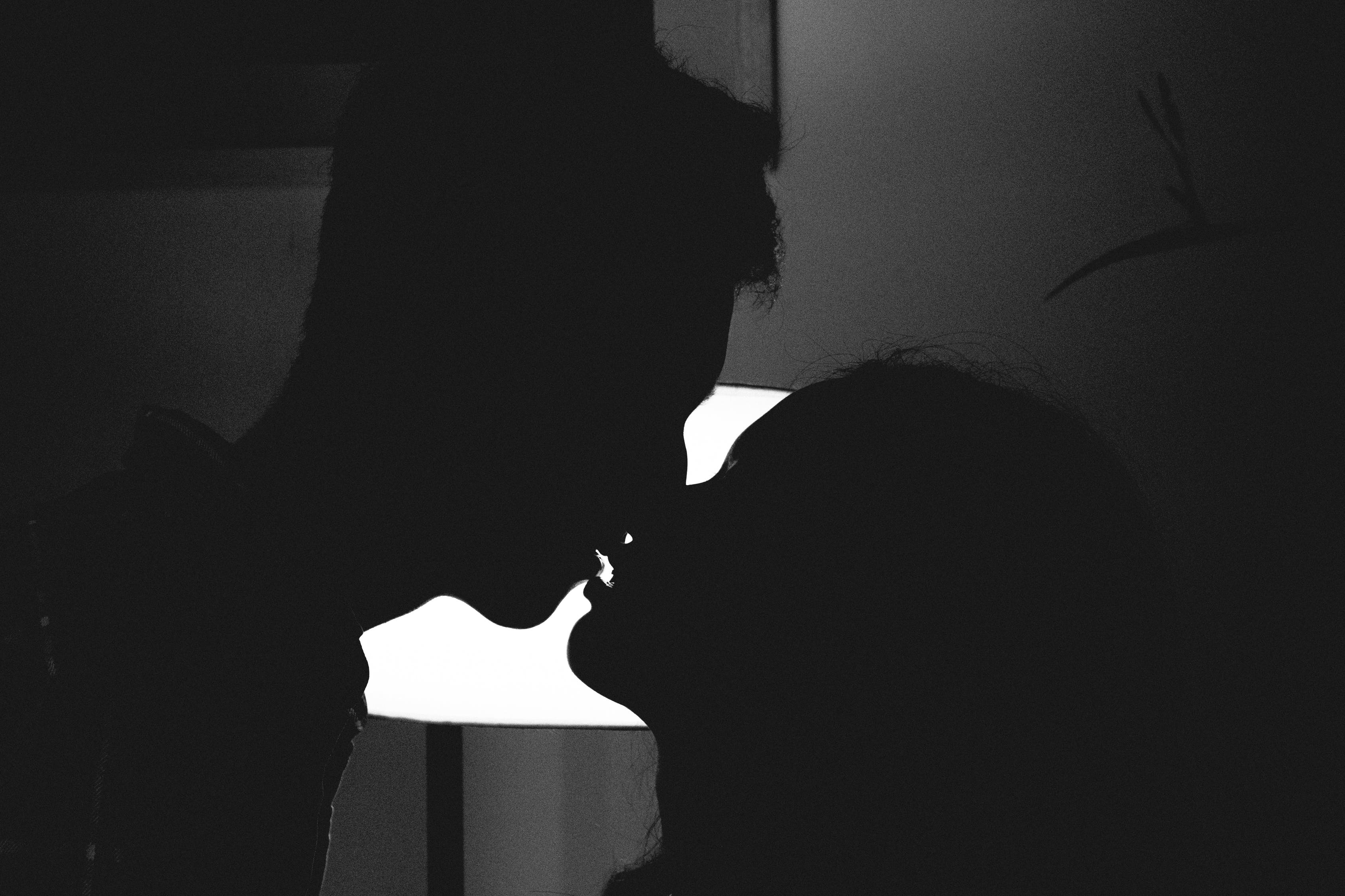 Die Art und Weise, wie du küsst (nach deinem Sternzeichen)