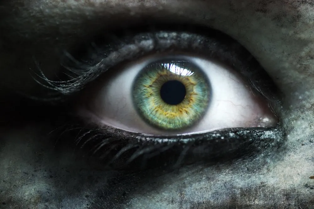 Leute auf TikTok sind sich sicher: Das sind die Zeichen für den bösen Blick