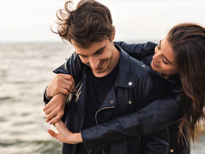Widder-Mann verliebt: Geben Sie ihm die sonderbare Liebe, die er braucht