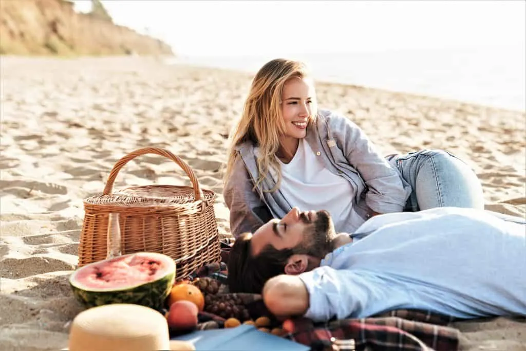 Wenn dein Partner diese 7 Sätze sagt, ist er glücklich mit dir