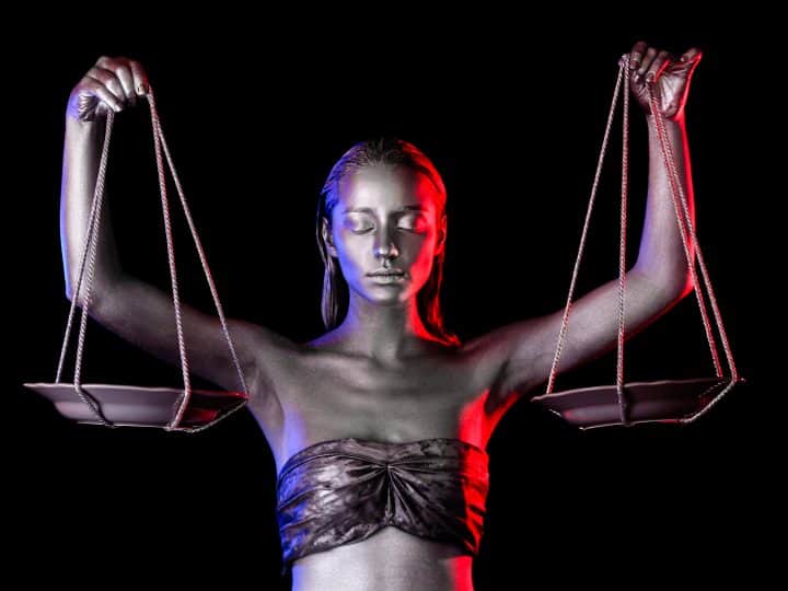 Die Wahrheit über Waage-Frauen, nach Astrologie