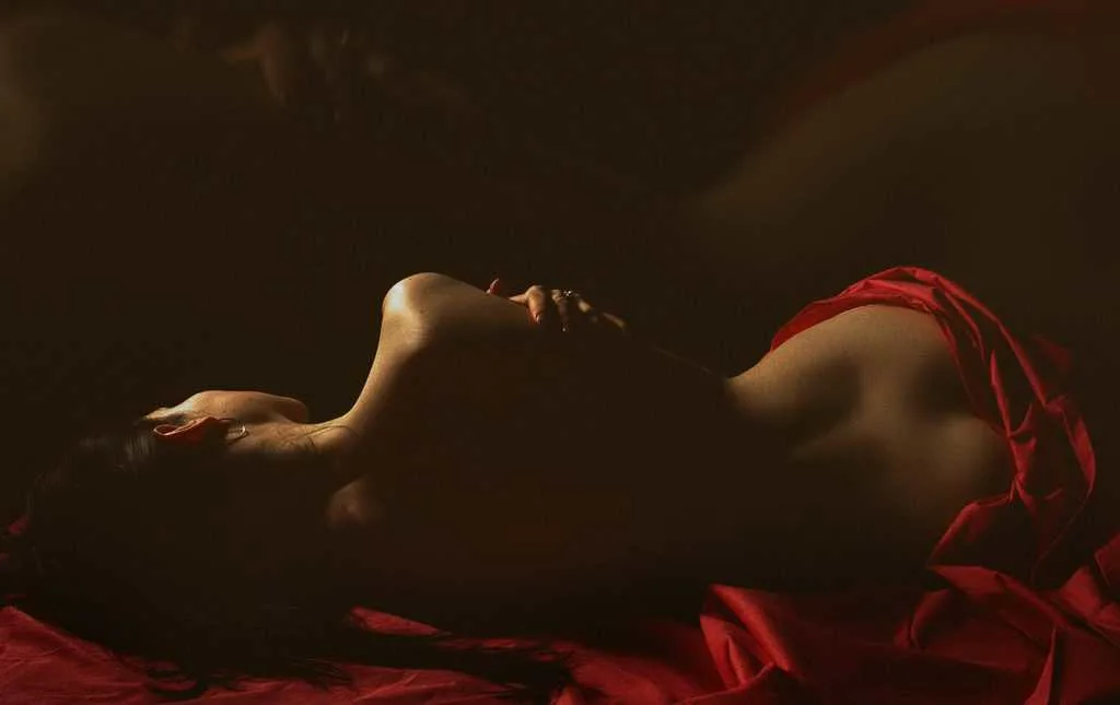 Rotes Tantra: Erleben Sie die spirituelle Extase mit Ihrem Partner