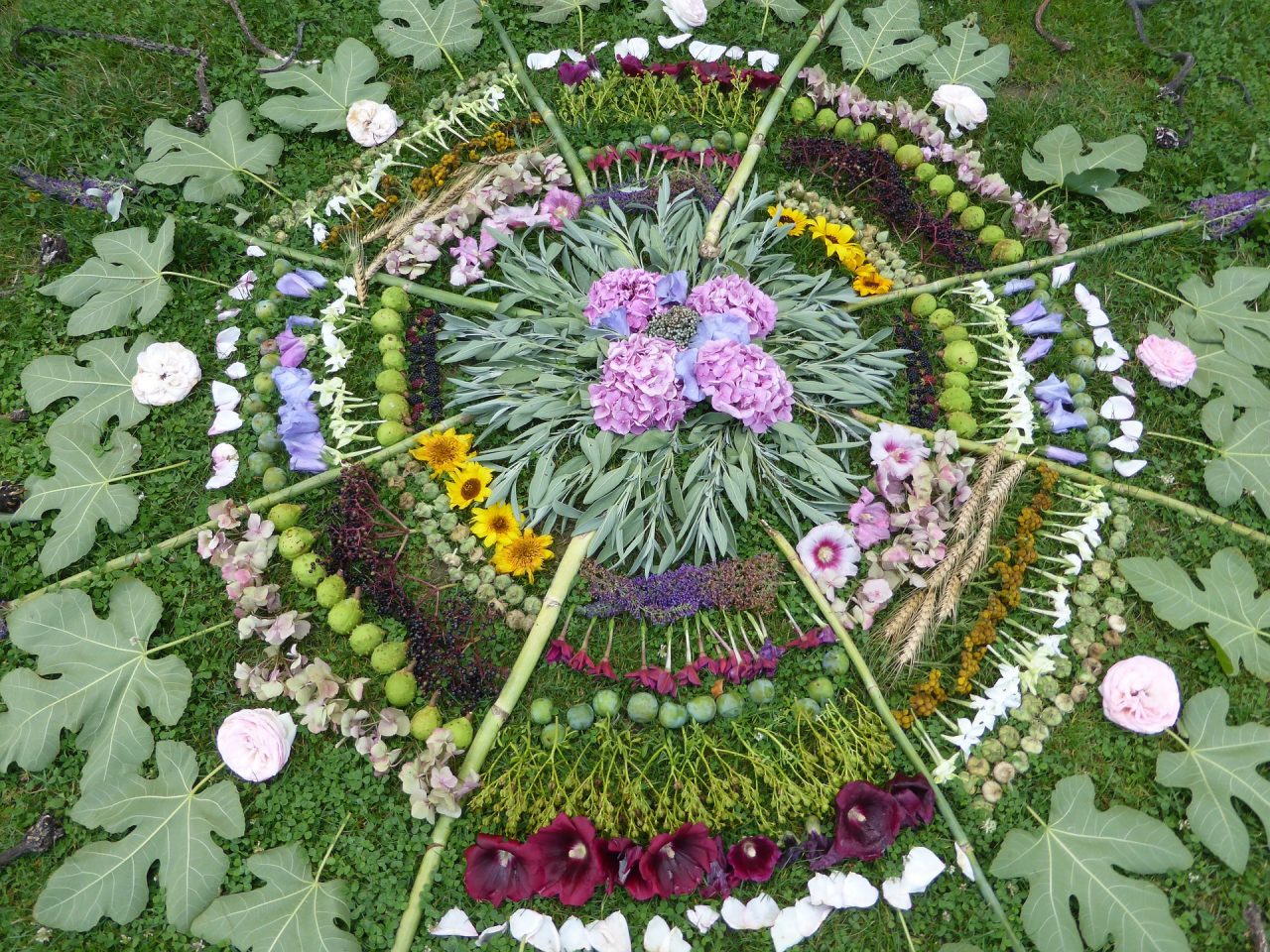 Naturmandala: Ein Mandala aus Naturmaterialien erstellen