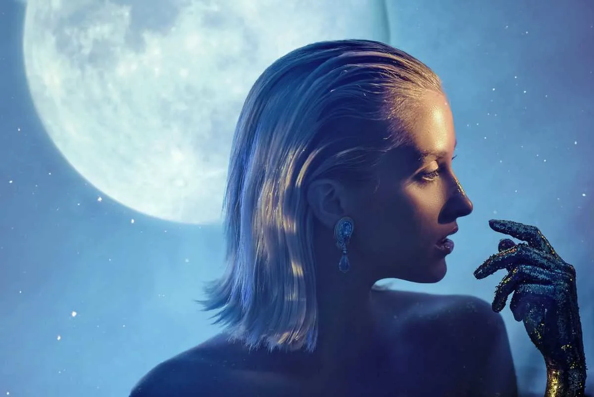 6 Gründe, warum die Schönheit der Krebsfrau sanft wie der Mond strahlt