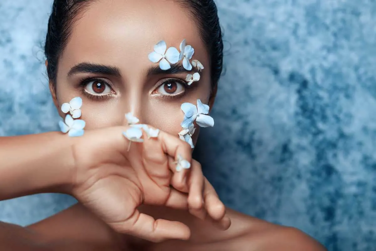 Lesen Sie die Augen einer Person, um zu wissen, was sie denkt