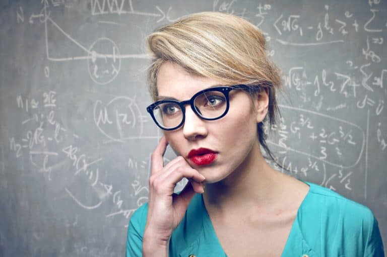 9 Gründe, warum es intelligente Menschen mögen, alleine zu sein