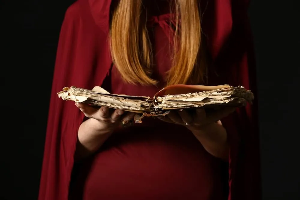 55 Hexensprüche – In jedem von uns steckt eine kleine Hexe!