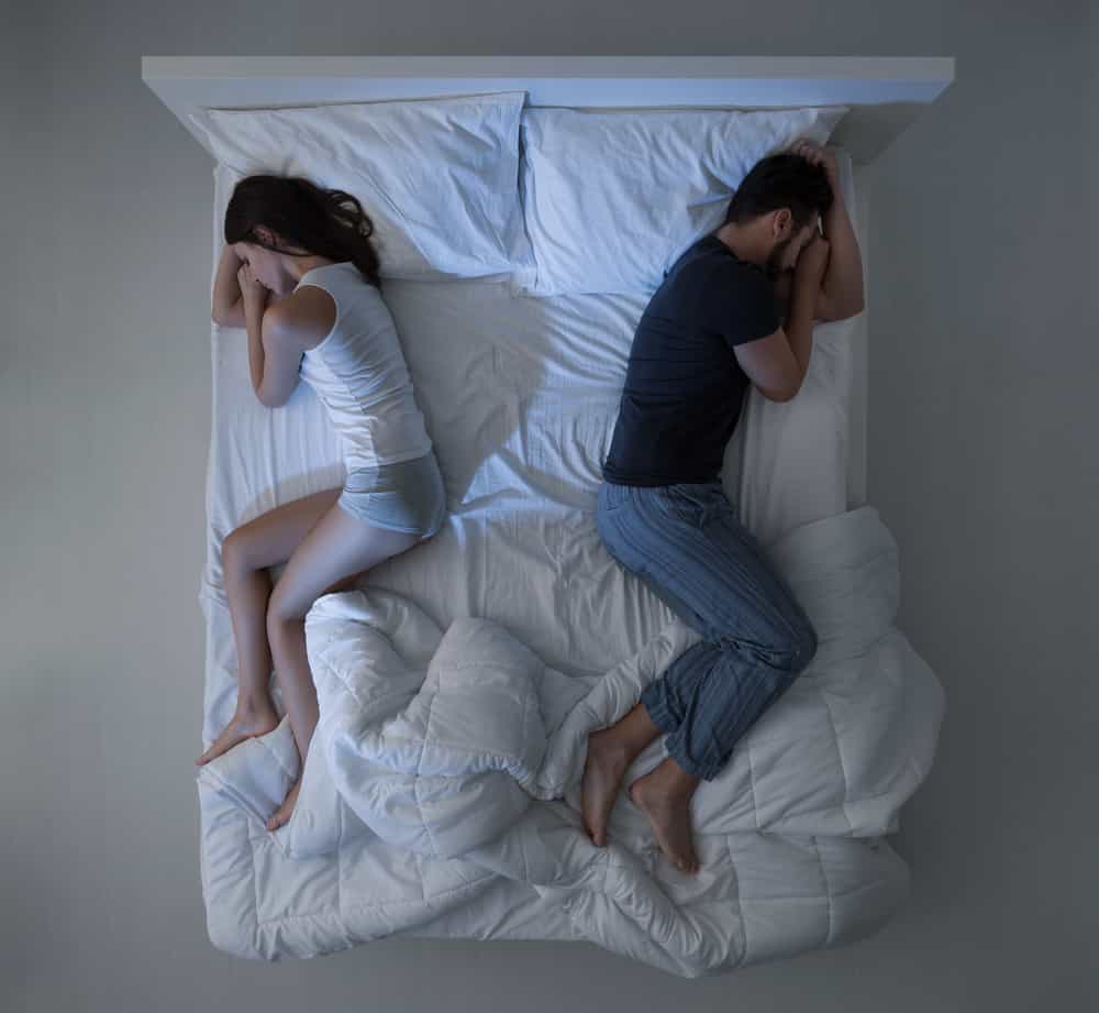 5 Gründe, warum Paare glücklicher sind, wenn sie getrennt schlafen