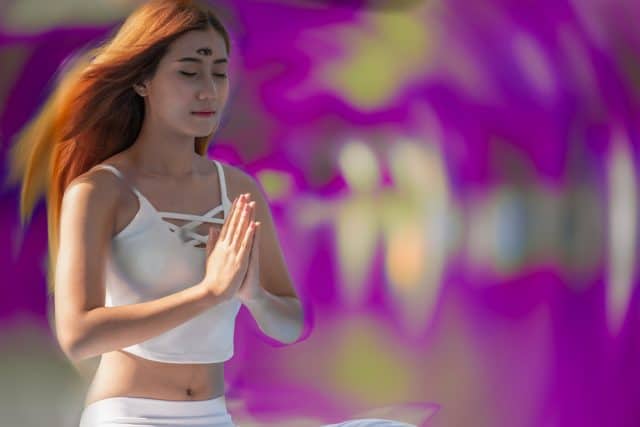 Zirbeldrüse aktivieren Übungen: Richten Sie Ihre Meditation auf Ihr drittes Auge