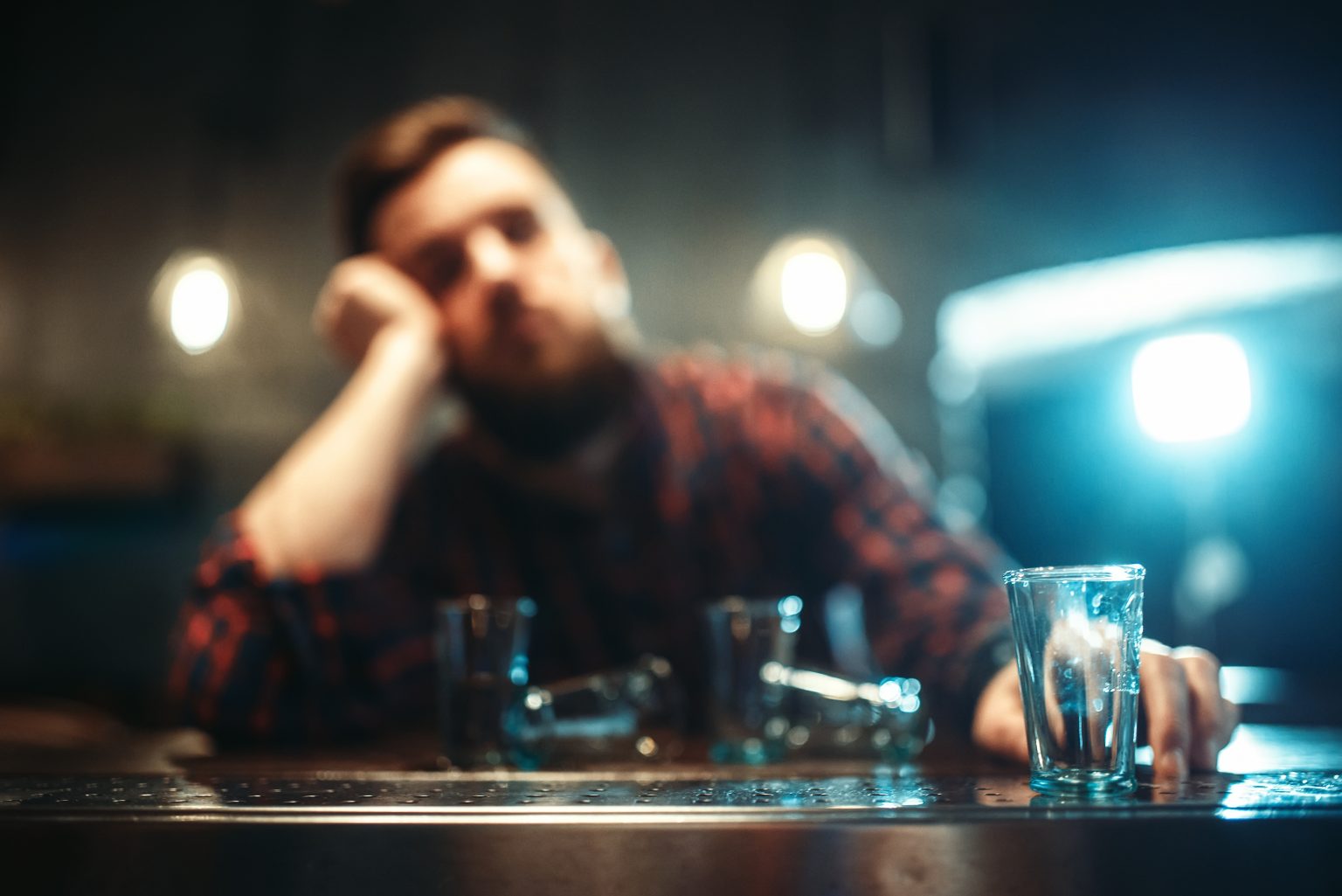 Verhalten von Alkoholikern in Beziehungen