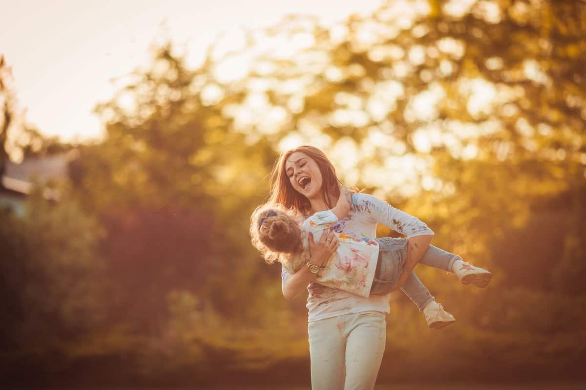 5 Lebenslektionen, die nur starke Mütter ihren Töchtern beibringen