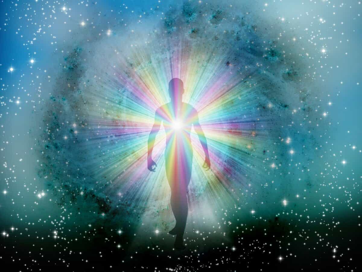 8 seltene Aura-Farben und ihre Bedeutung
