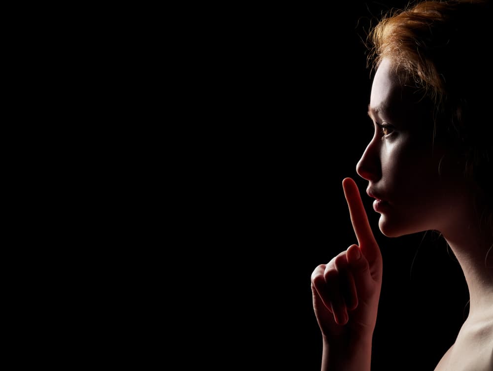 10 faszinierende psychologische Fakten über stille Menschen