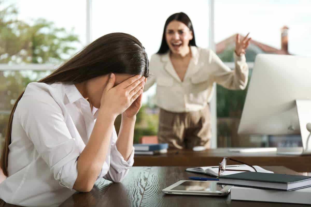 Viel Gerede, nichts dahinter? 5 Wege, einen Blender am Arbeitsplatz zu entlarven