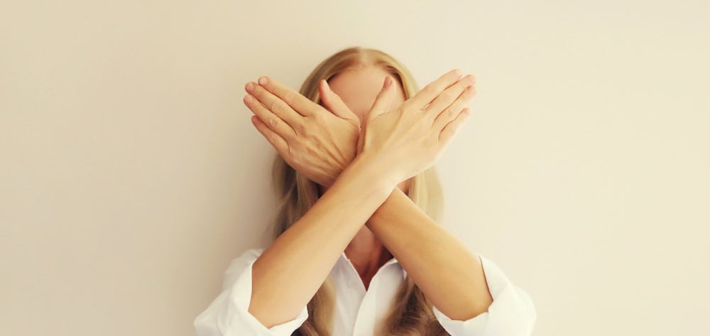 Emotional nicht verfügbare Menschen haben diese 10 verwirrenden Eigenschaften