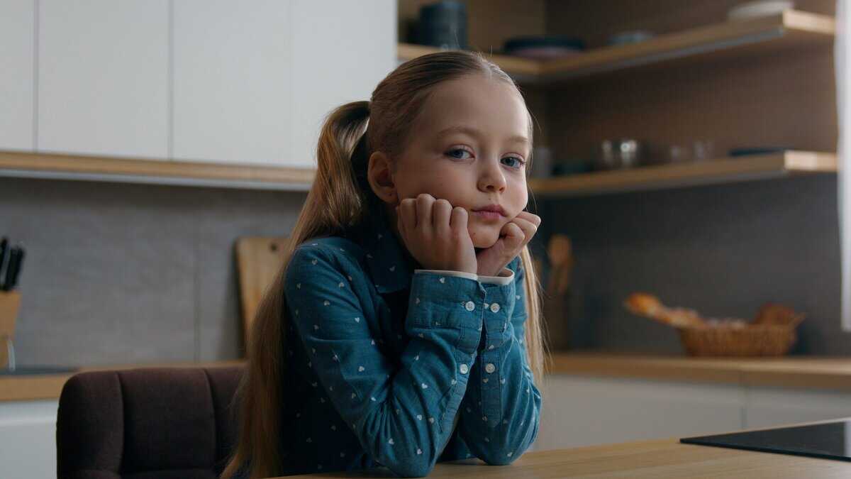 Wenn Erwachsensein sich schwer anfühlt: 7 Kindheitswunden, die dahinterstecken können