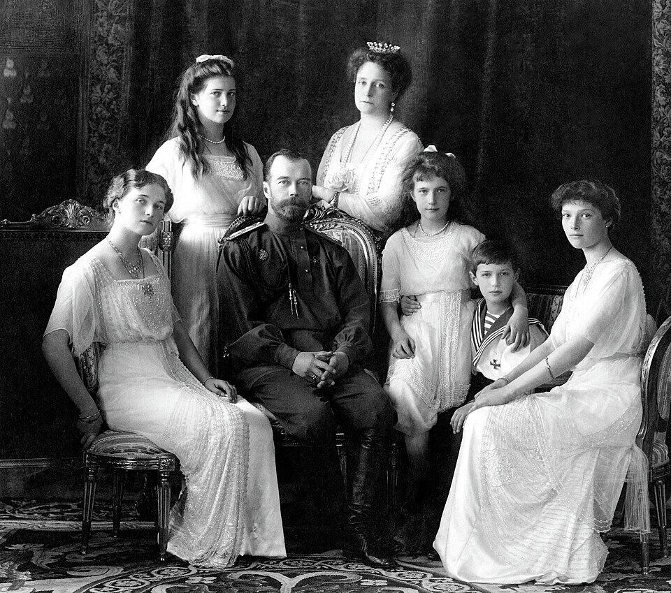 Die reichste Familie der Welt verlor alles: Die tragische Geschichte der Romanows